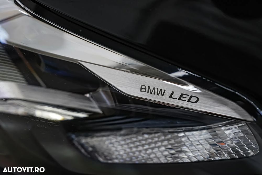 BMW Seria 5 530e Aut. Luxury Line - 34