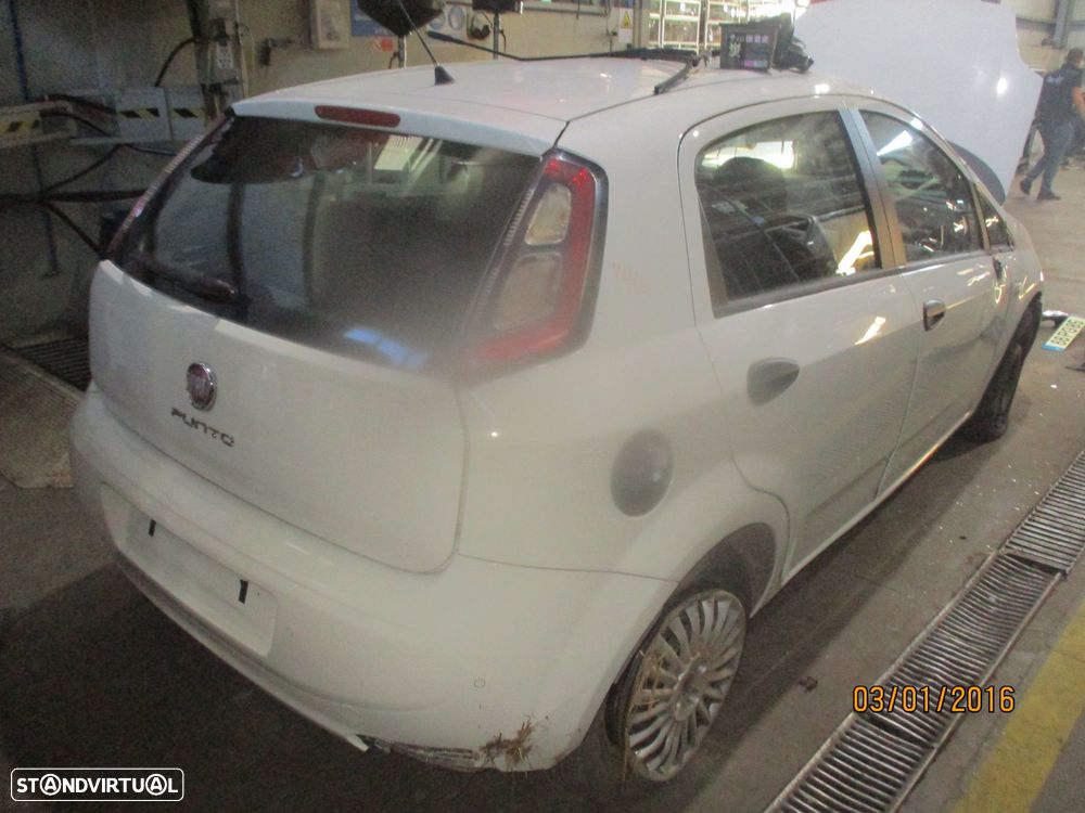 Carro MOT: 199B4000 FIAT PUNTO 2014 1.3D 84CV 5P BRANCO DIESEL - 7