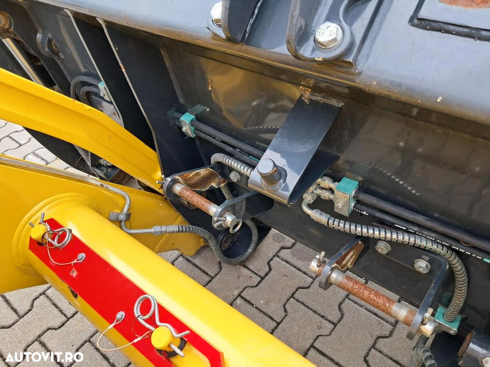 Komatsu wb93r-8 4x4 cupa multifunctionala 4 cupe brat telescopic - 15