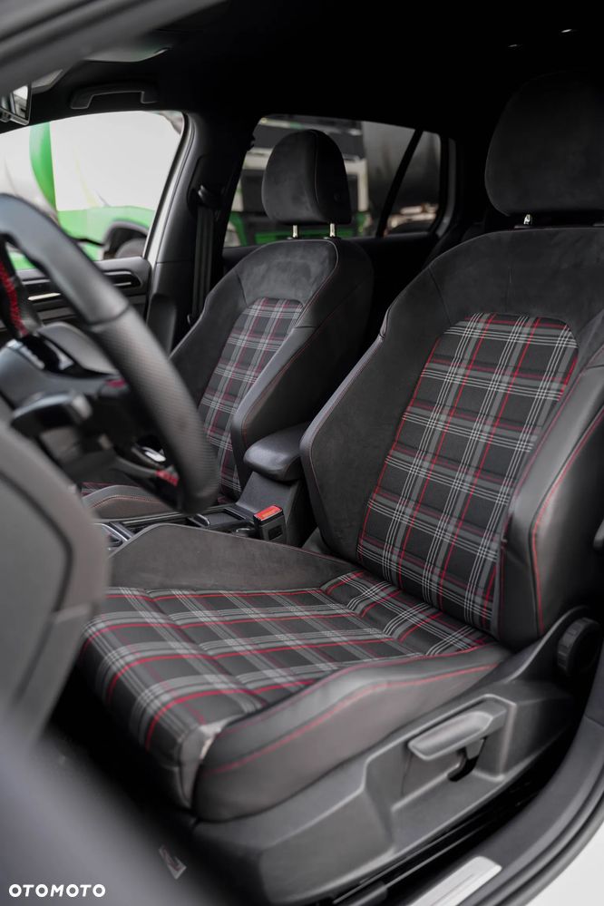 Volkswagen Golf 2.0 TSI BMT GTI Performance - 15