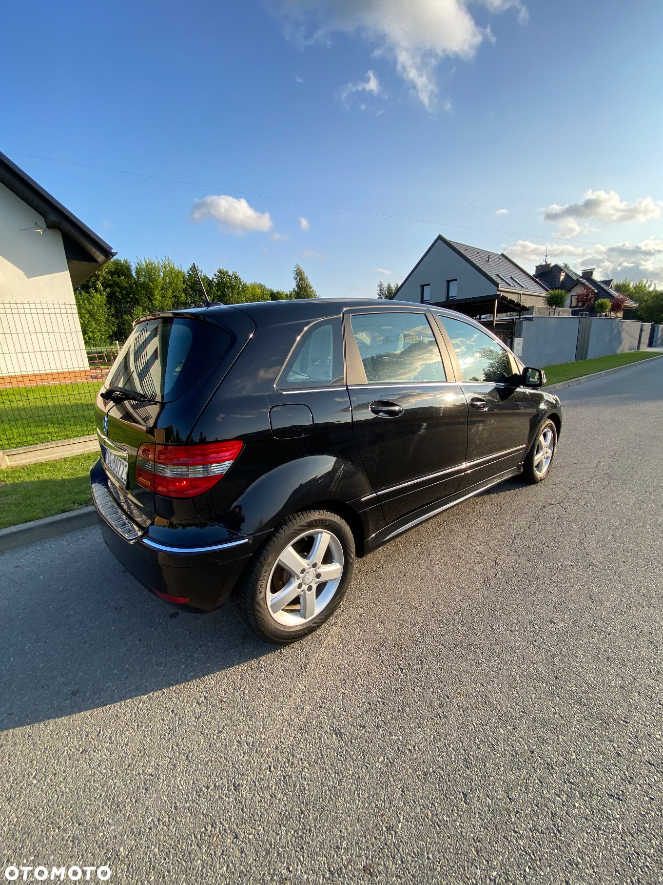 Mercedes-Benz Klasa B 200 CDI Autotronic Grand Edition - 3