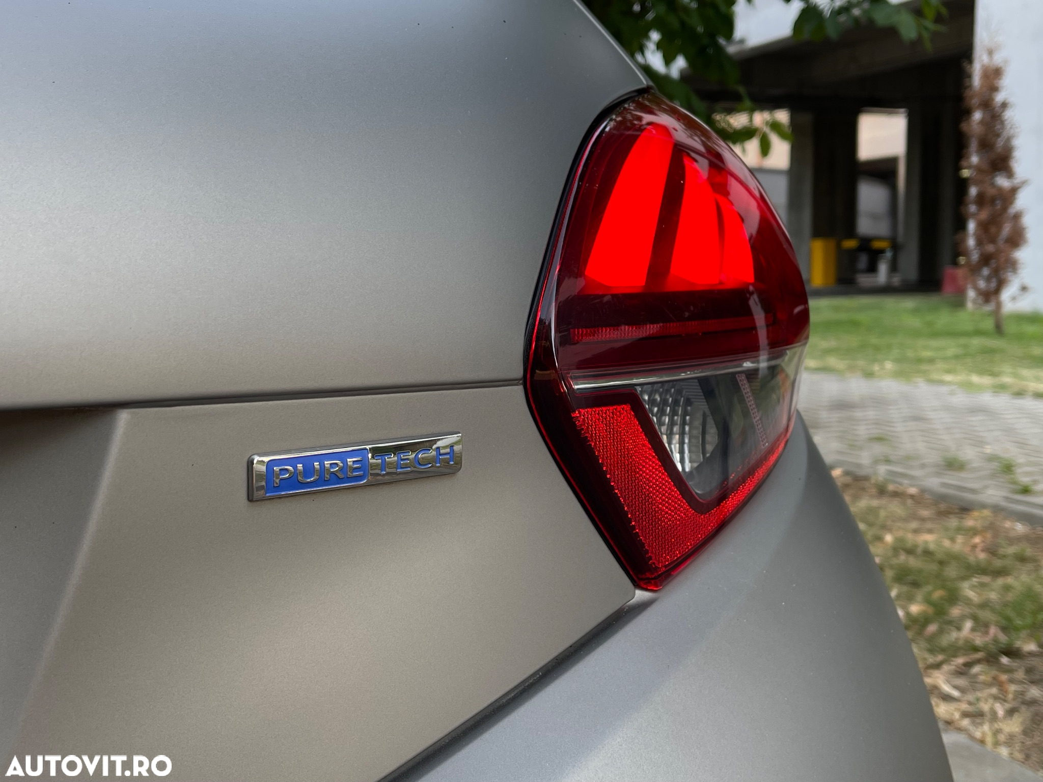 Peugeot 208 1.2 L PureTech Allure - 19