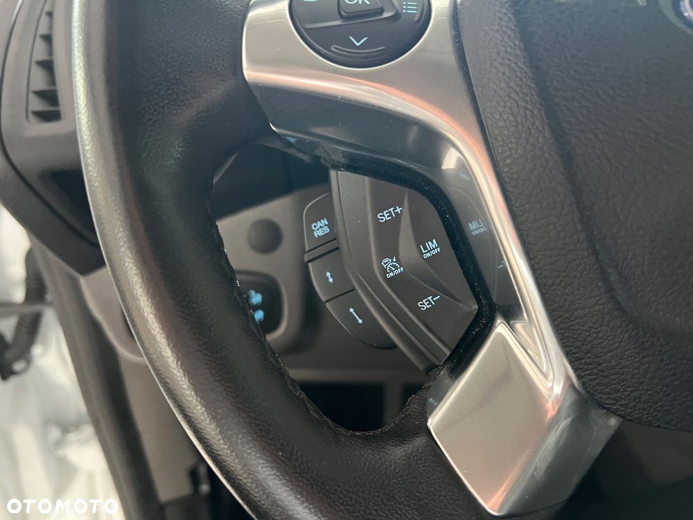 Ford Transit Connect - 22