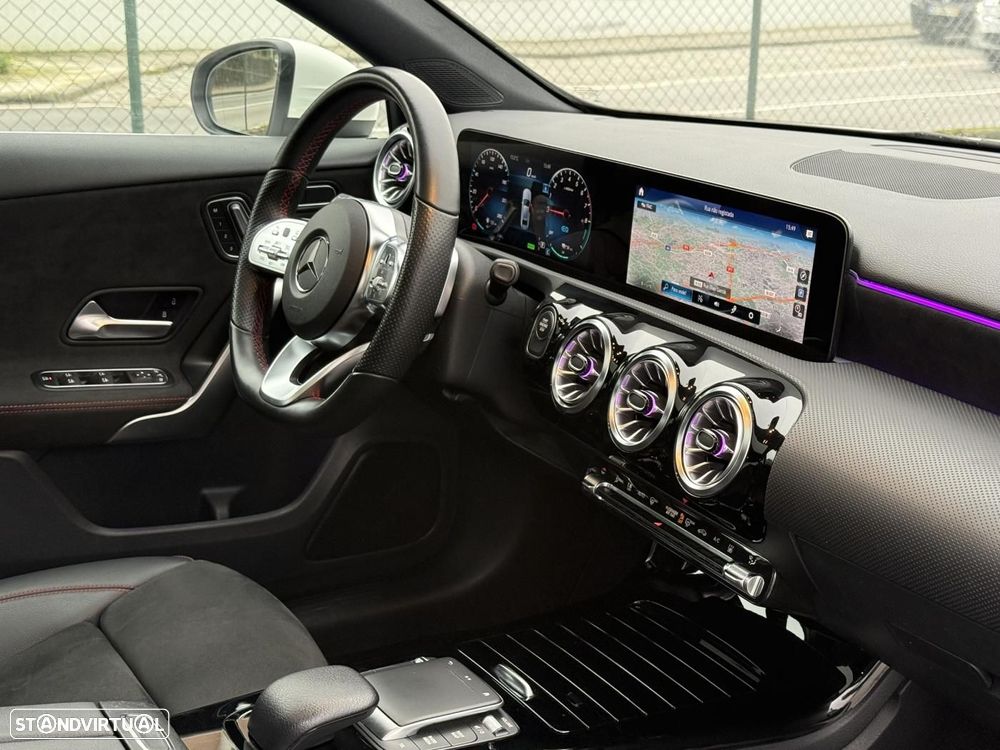 Mercedes-Benz A 250 Limousine e AMG Line - 45