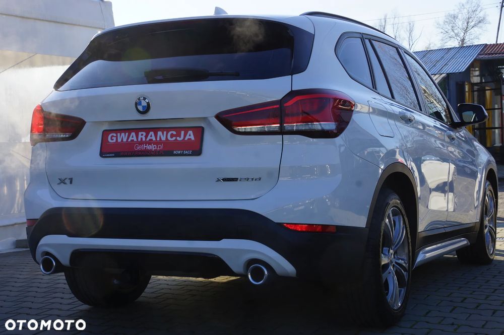 BMW X1 xDrive20d Sport Line - 9