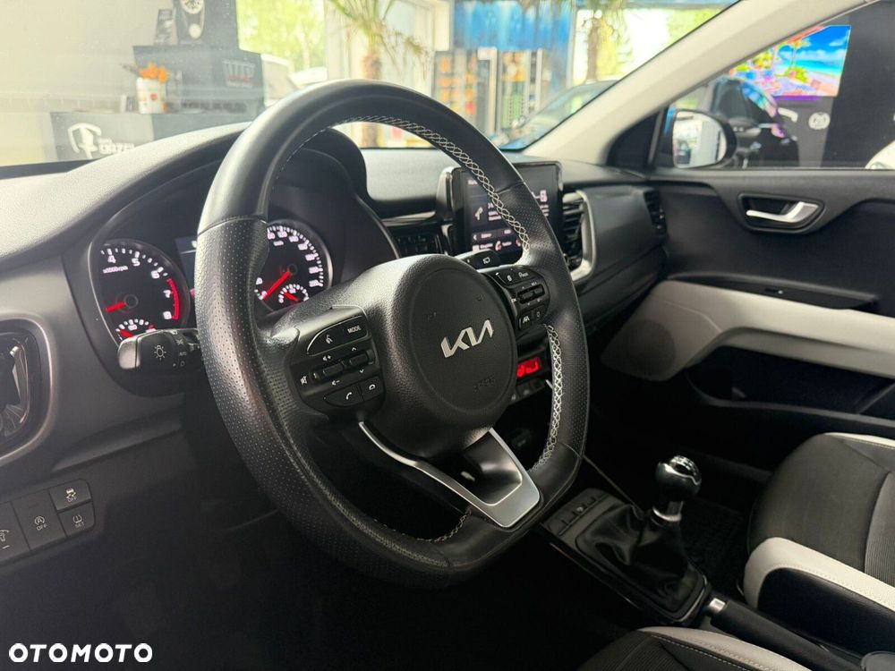 Kia Stonic - 18