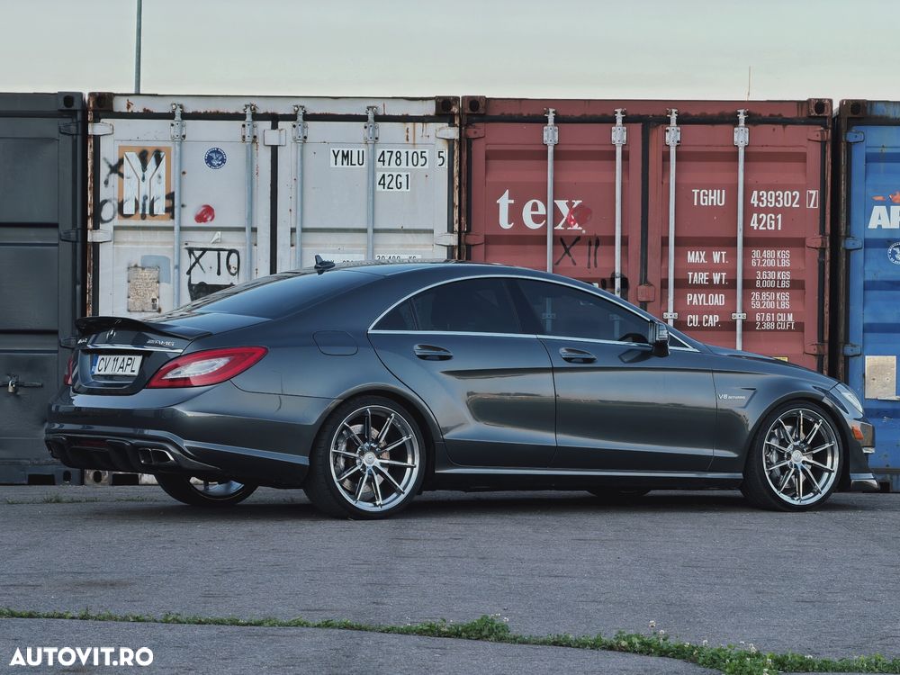 Mercedes-Benz CLS - 6