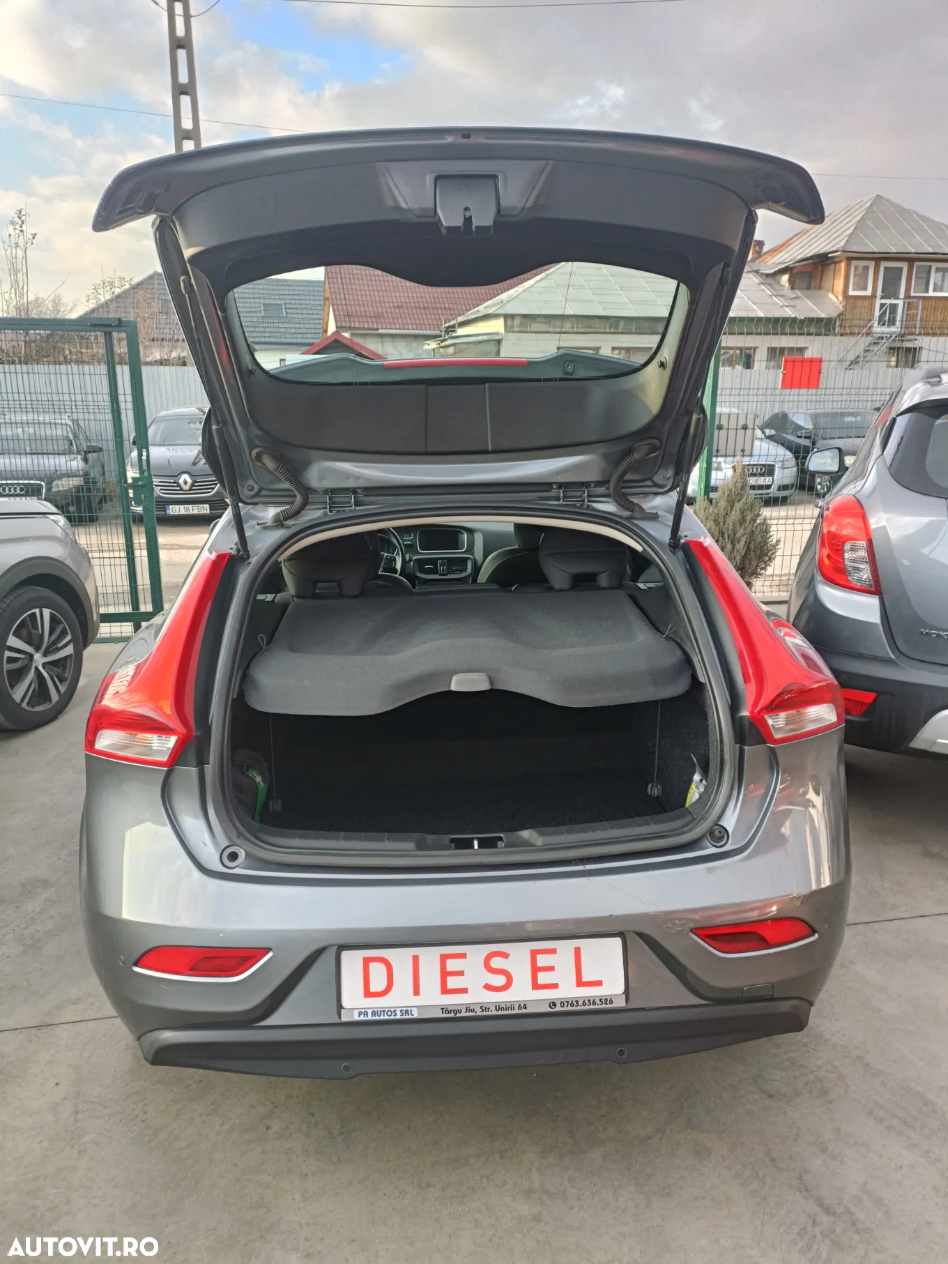 Volvo V40 D2 Momentum - 19
