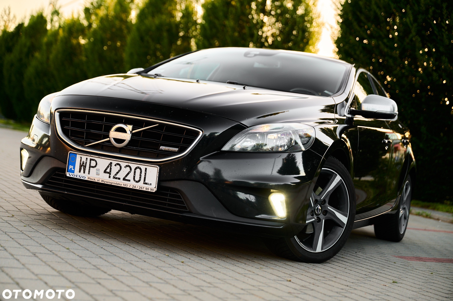 Volvo V40 D2 R-Design - 23