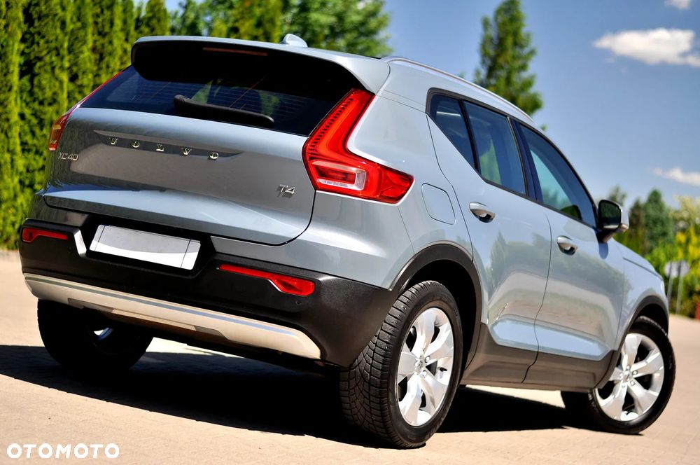 Volvo XC 40 T4 Geartronic Momentum Pro - 11