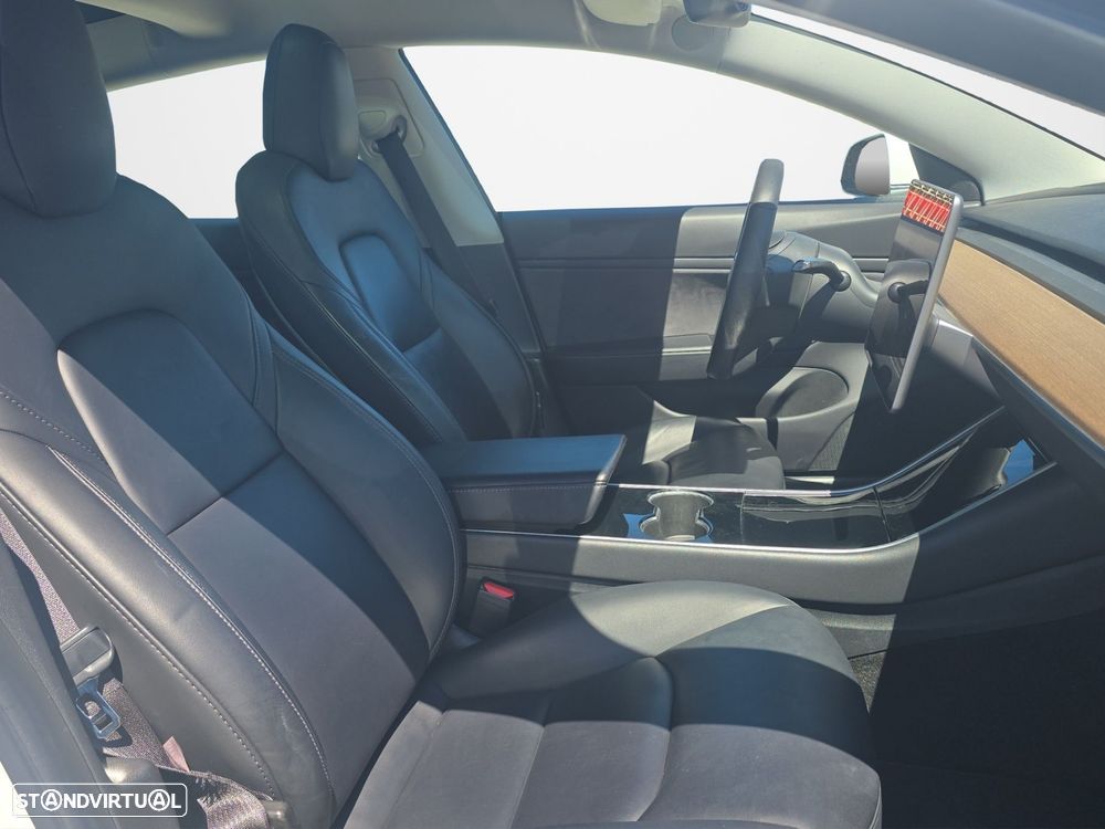 Tesla Model 3 Long-Range Dual Motor AWD - 18