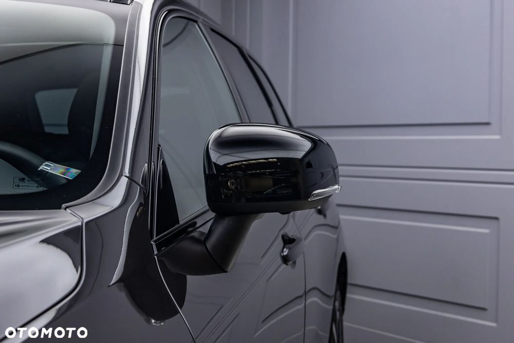 Volvo XC 60 B5 B AWD Ultimate Dark - 34