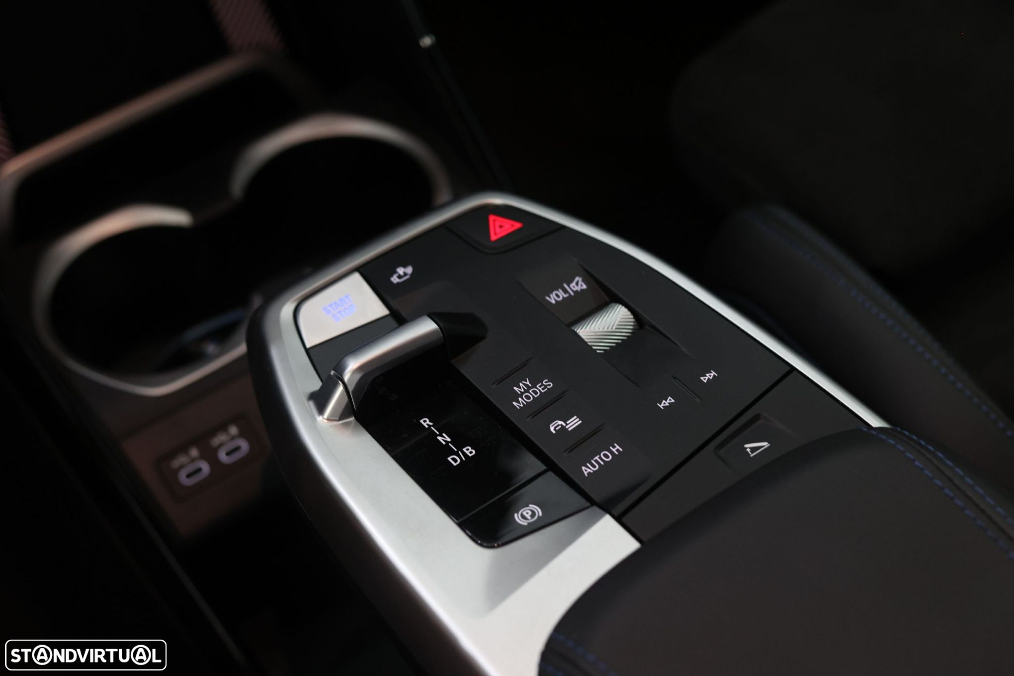 BMW iX1 xDrive30 Pack Desportivo M - 29