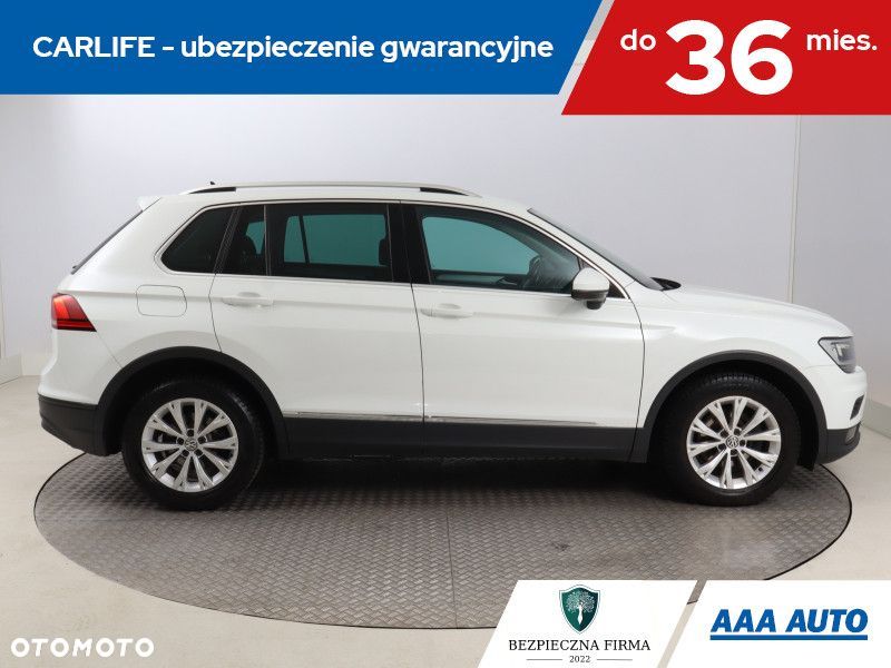 Volkswagen Tiguan - 8