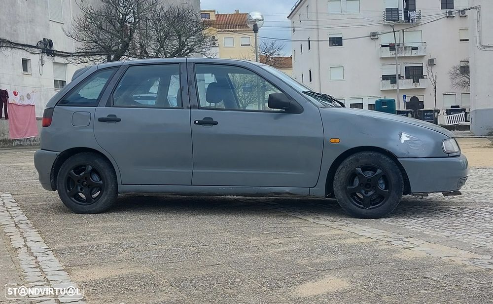 SEAT Ibiza 1.1i GLX - 1