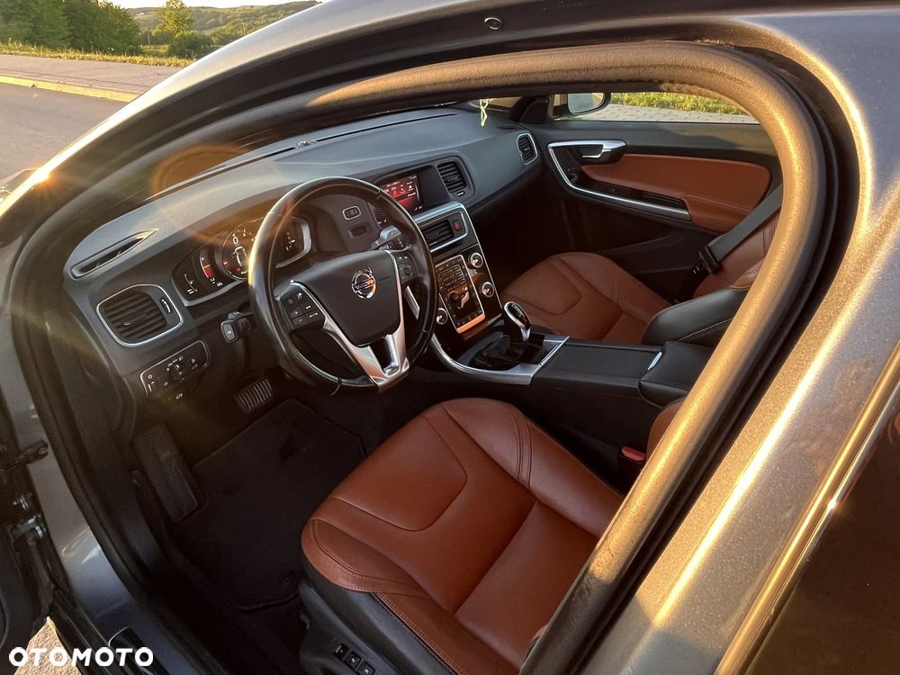Volvo S60 - 13