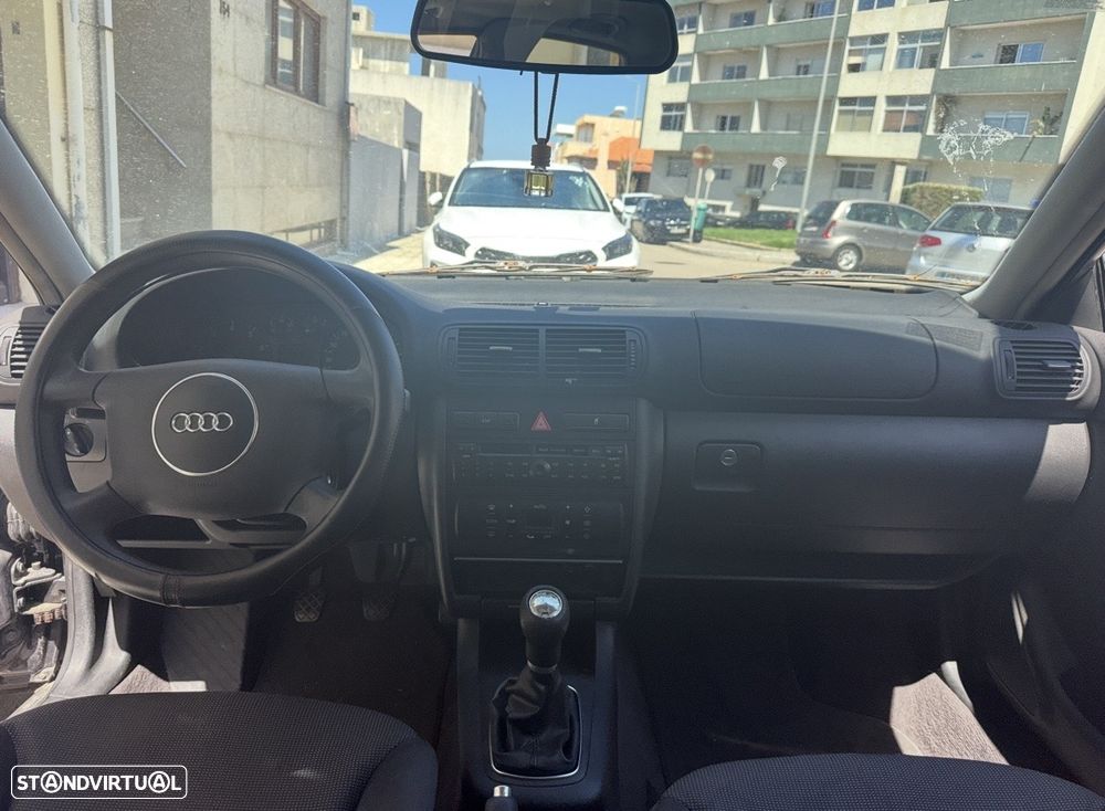 Audi A3 1.6 Attraction - 14