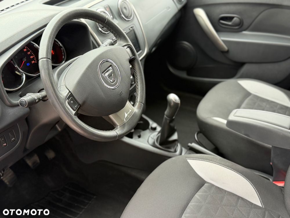 Dacia Sandero - 6