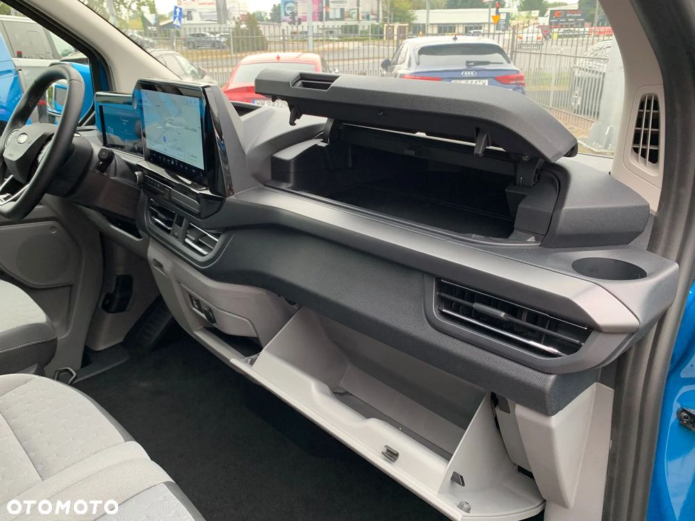 Ford Tourneo Custom 2.0 EcoBlue L2 Titanium SelectShift - 19