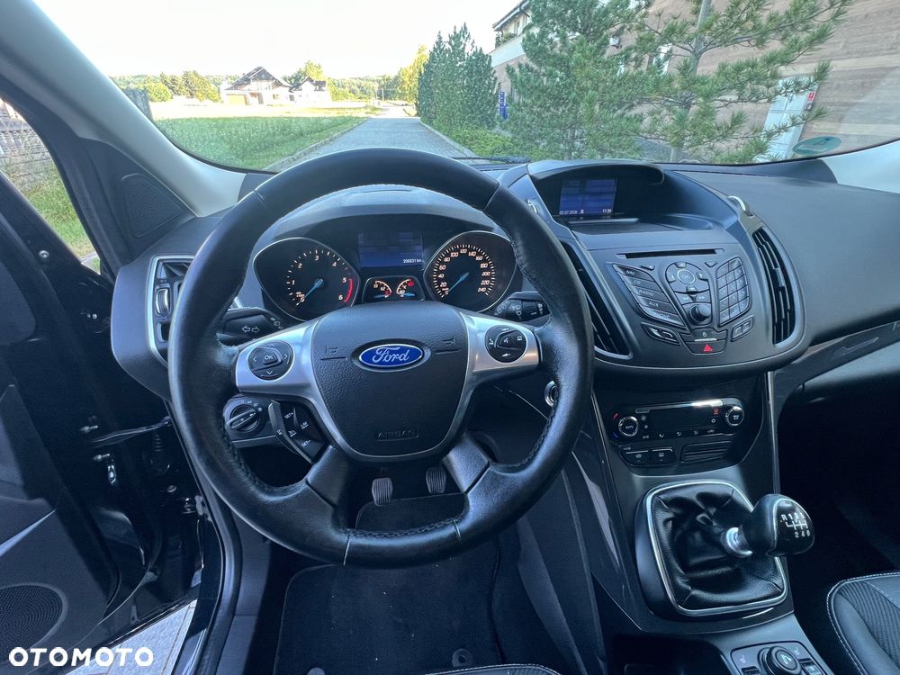 Ford Kuga 2.0 TDCi 4x4 Titanium - 22