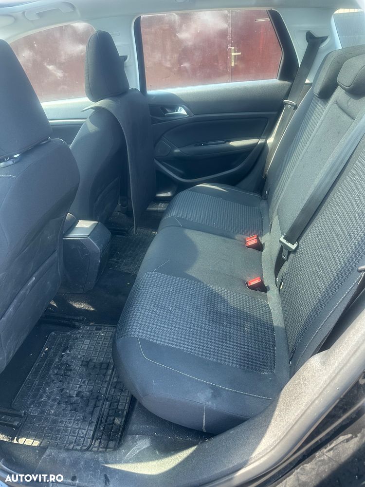 Peugeot 308 1.5L BlueHDI 130 S&S EAT8 Active - 12