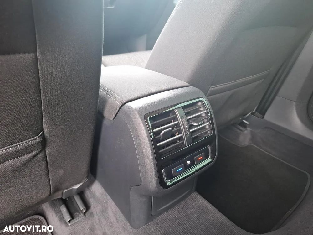 Volkswagen Passat Variant 2.0 TDI Comfortline - 19