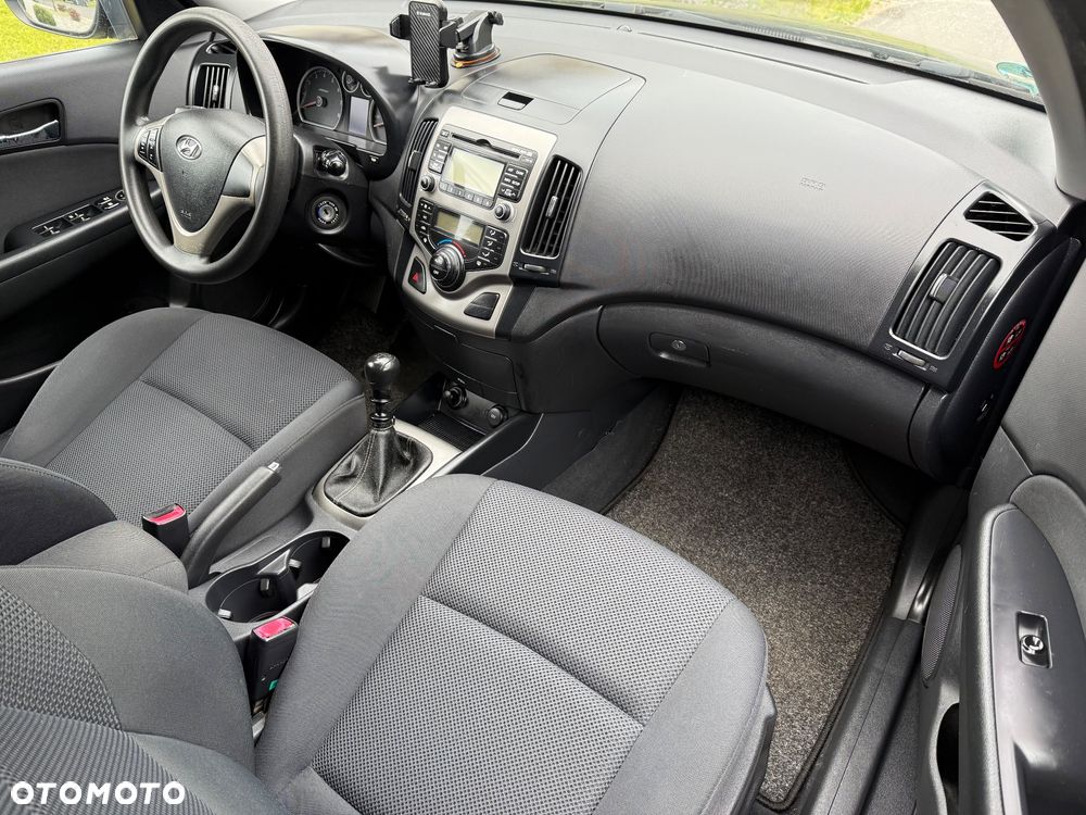 Hyundai i30 i30cw 1.6 Edition Plus - 13