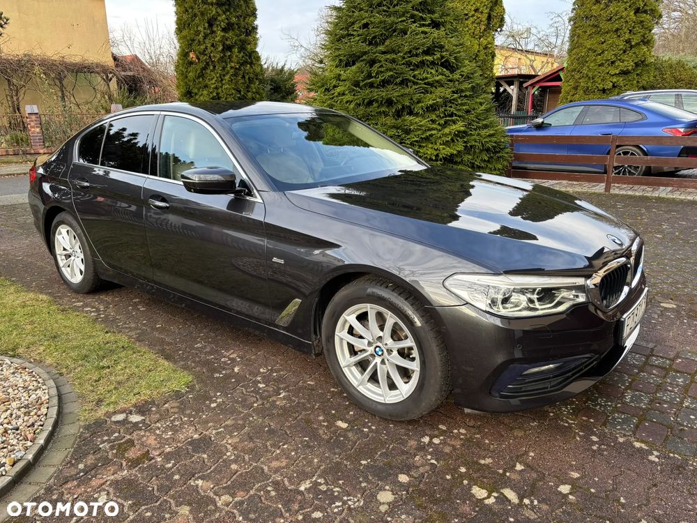 BMW Seria 5 520d M Sport - 2