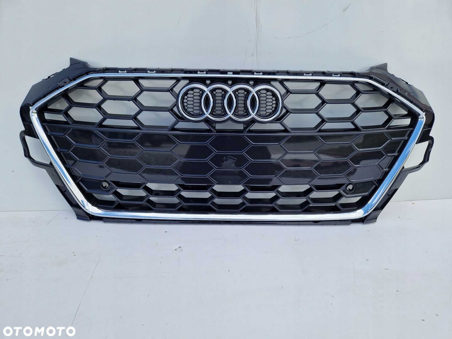 AUDI A4 B9 LIFT S-LINE ATRAPA GRILL 8W0853651DT 8W0853651EB NOWA ORYGINAŁ - 1