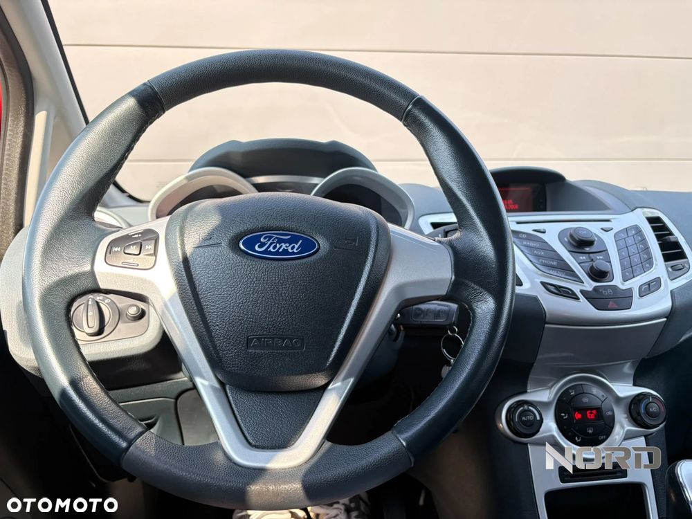 Ford Fiesta 1.25 Titanium - 13