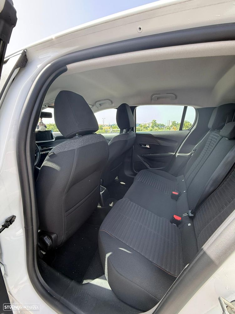 Peugeot 208 1.2 PureTech Active Pack - 12