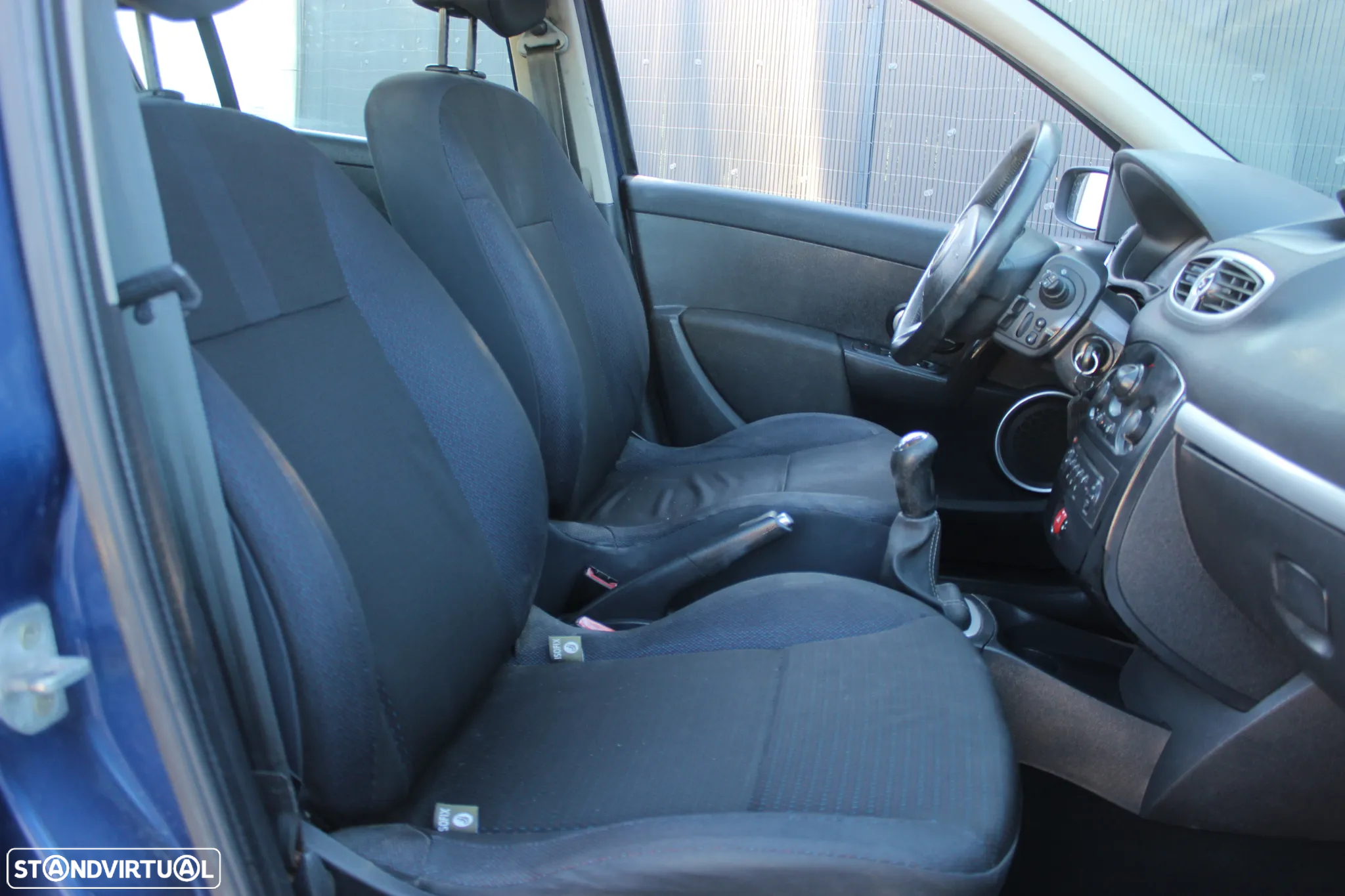 Renault Clio 1.2 16V Dynamique S - 3