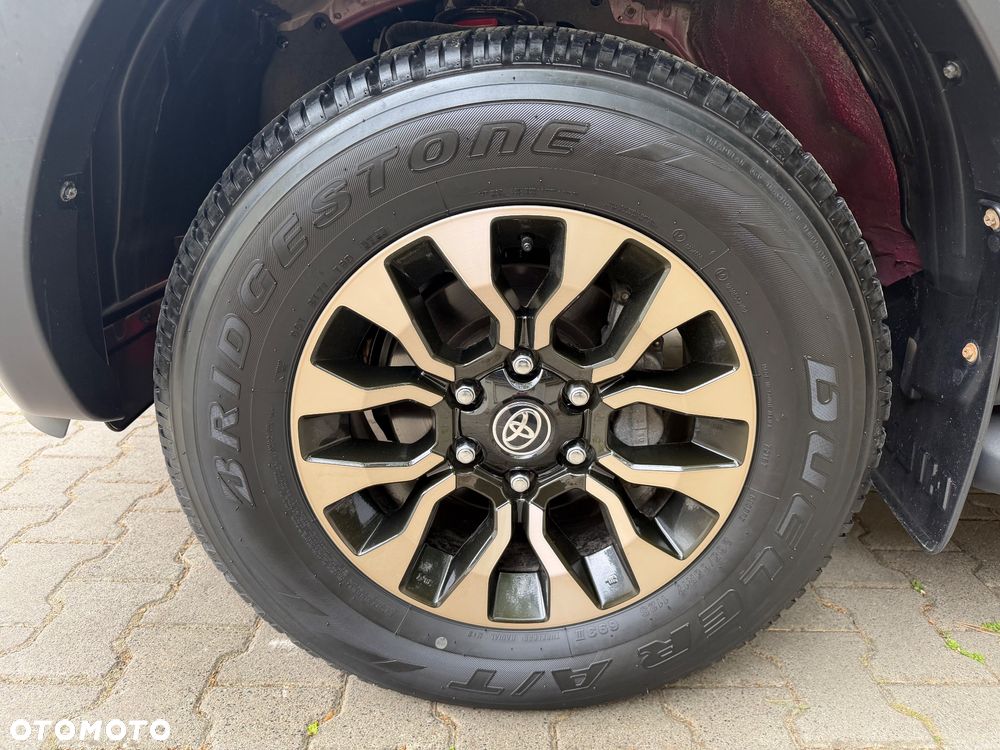 Toyota Hilux 2.8 D-4D Double Cab GR Sport 4x4 - 18
