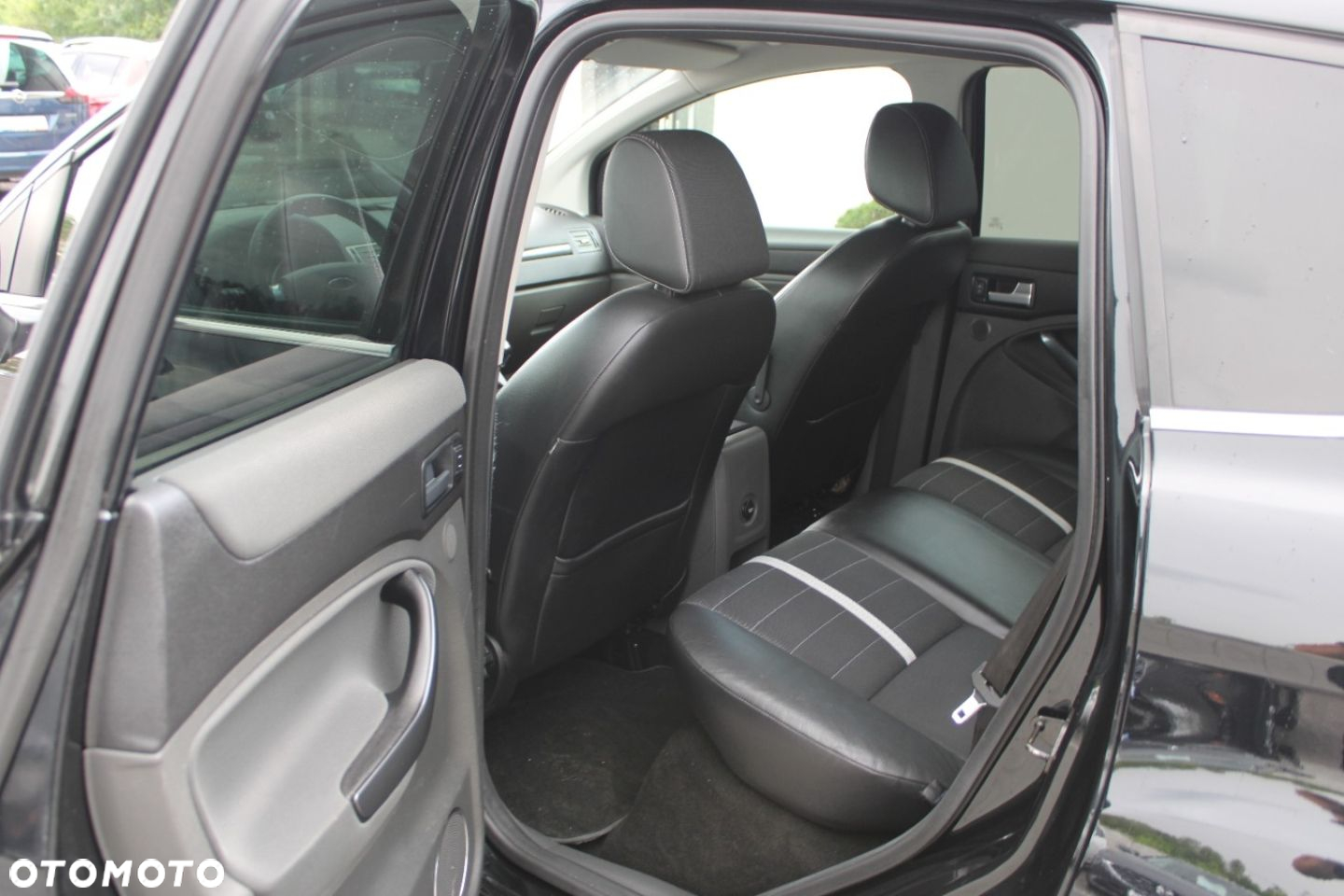 Ford Kuga - 23