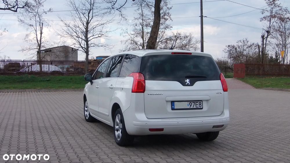Peugeot 5008 1.6 HDi Premium - 4