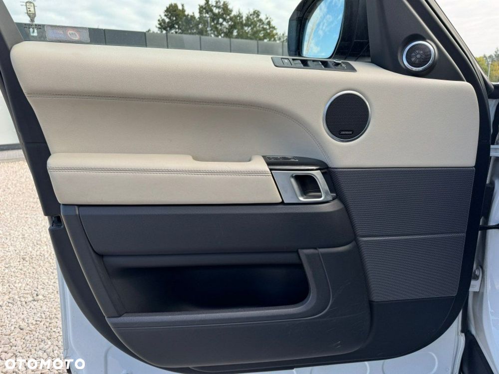Land Rover Range Rover Sport - 16