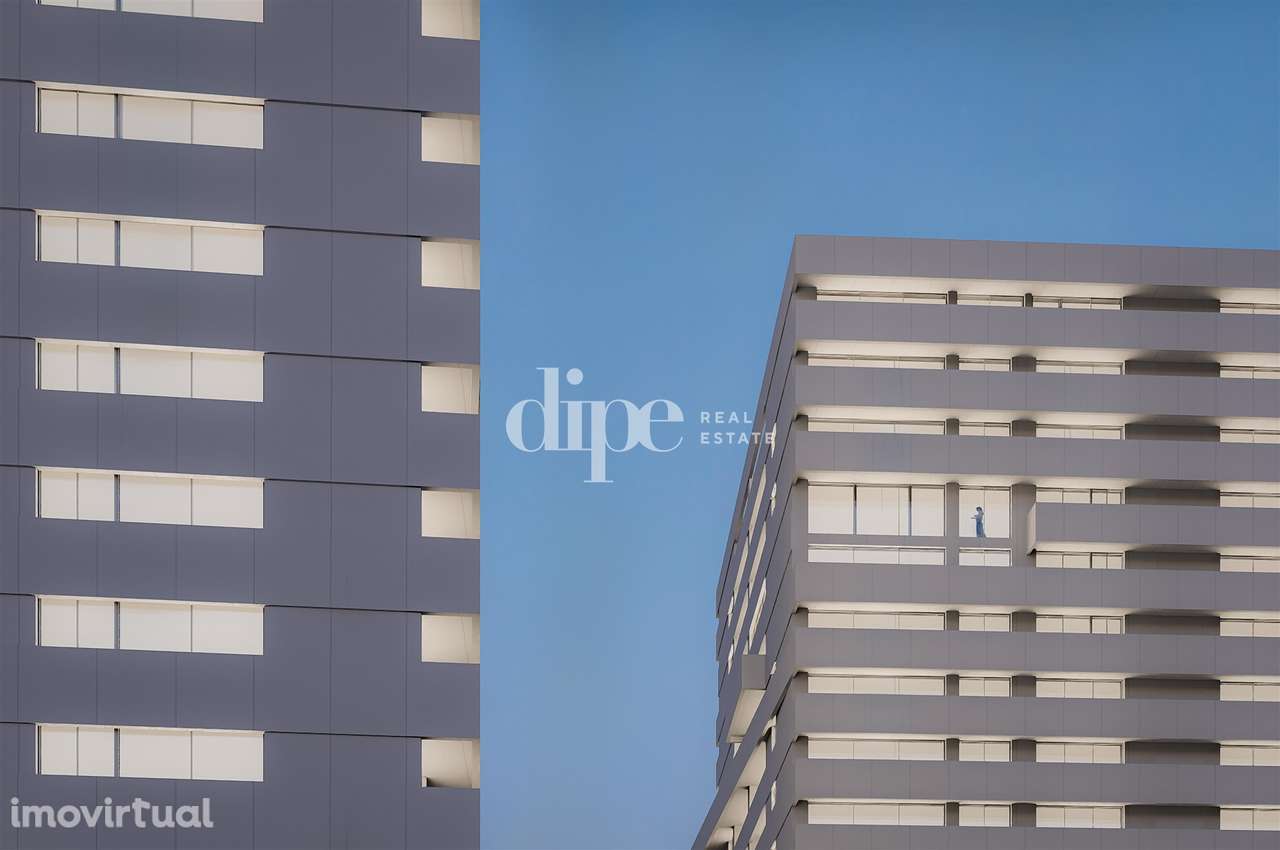 Apartamento T4 inserido no Condomínio Privado ´Strata´. - Grande imagem: 2/14