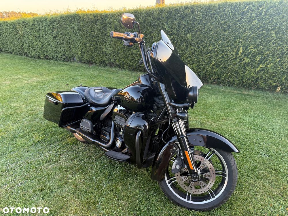 Harley-Davidson FLHTCU Ultra - 10