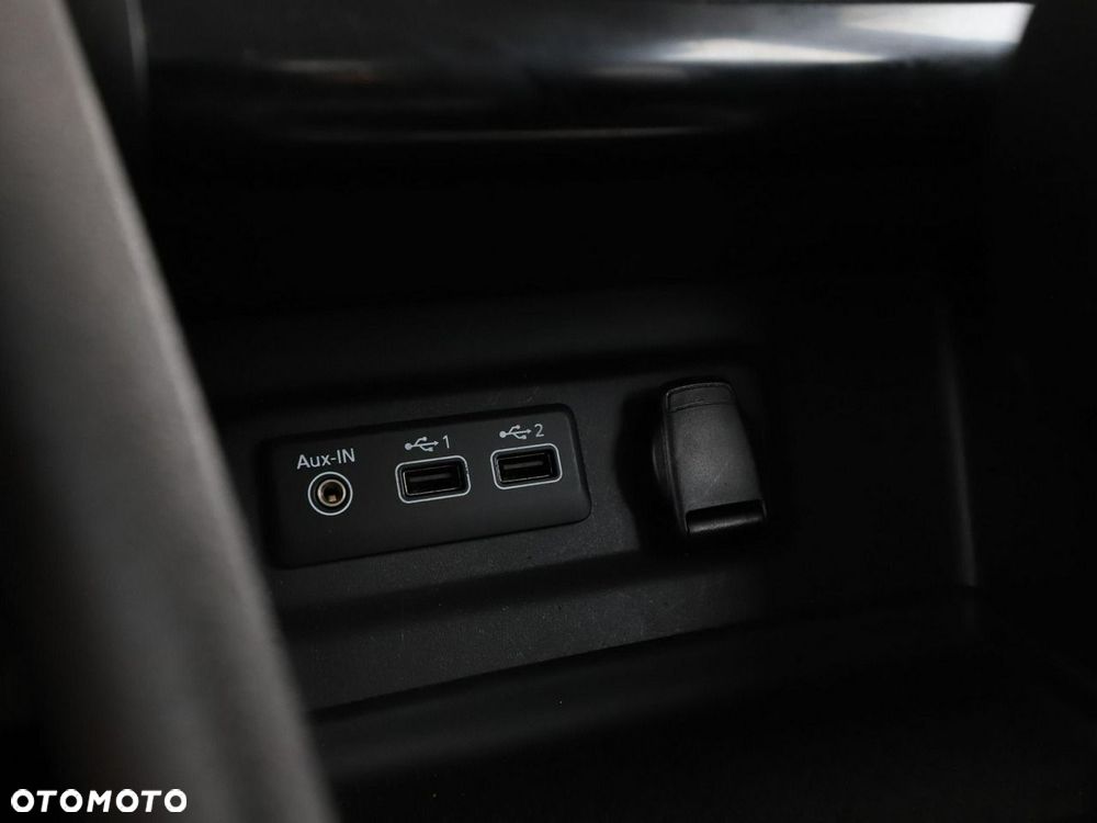 Renault Megane E-TECH 160 BUSINESS EDITION - 31