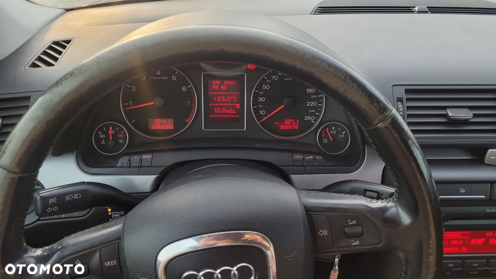 Audi A4 Avant 1.8T - 11