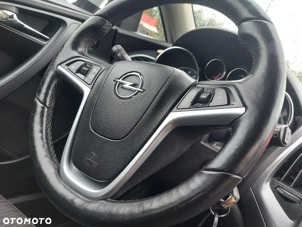Opel Astra 1.4 Turbo - 17