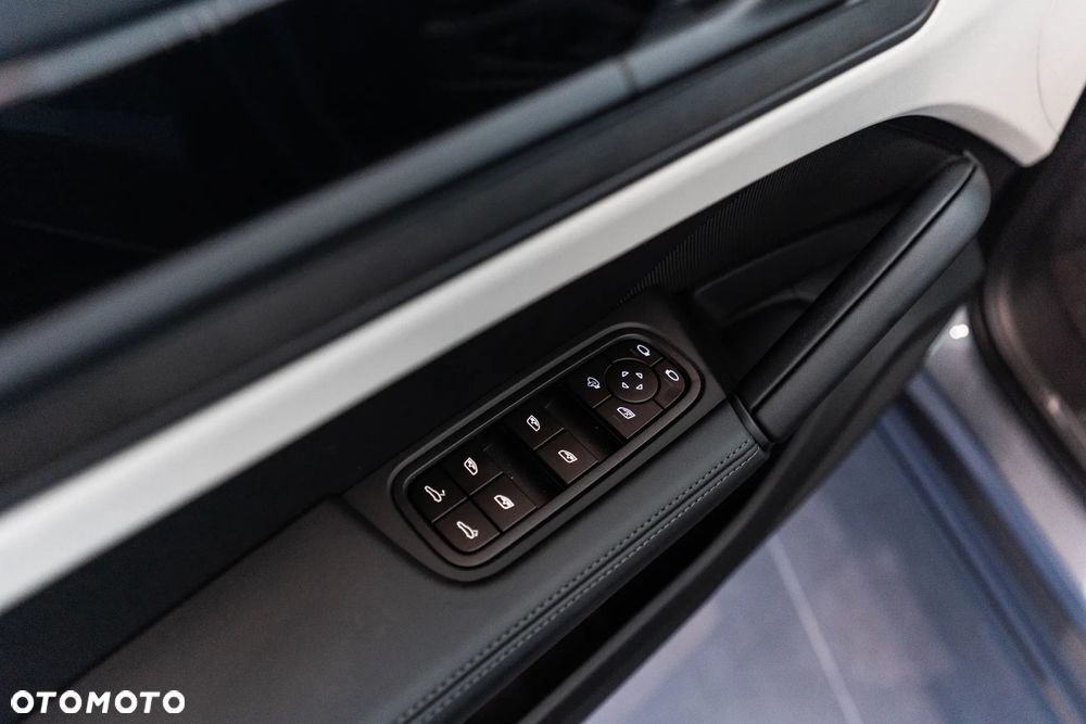 Porsche Cayenne Black Edition - 23