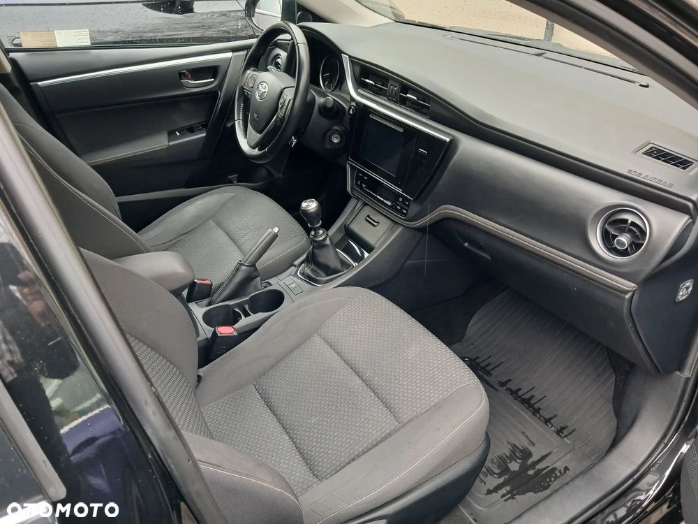 Toyota Corolla 1.6 Comfort - 11