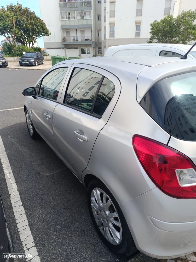 Opel Corsa 1.2 Enjoy - 2