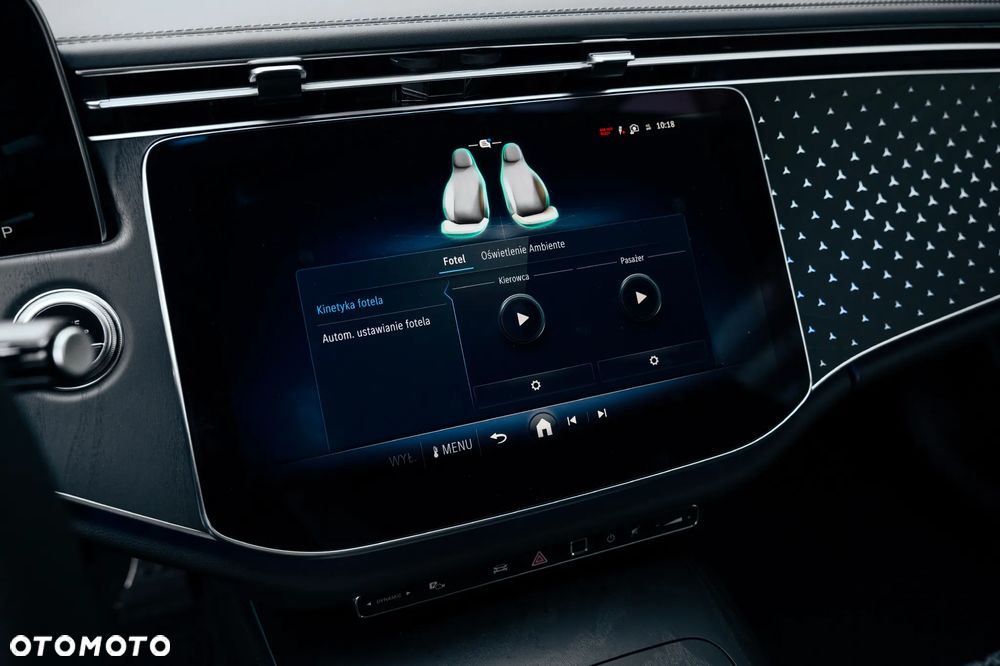 Mercedes-Benz Klasa E 200 mHEV 4-Matic AMG 9G-Tronic - 14