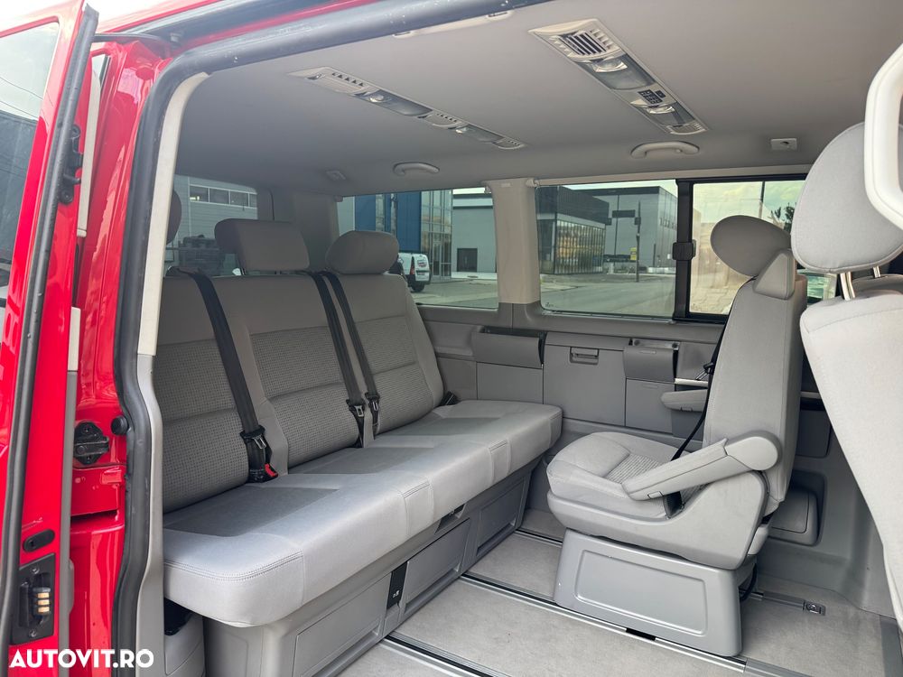 Volkswagen Caravelle - 14