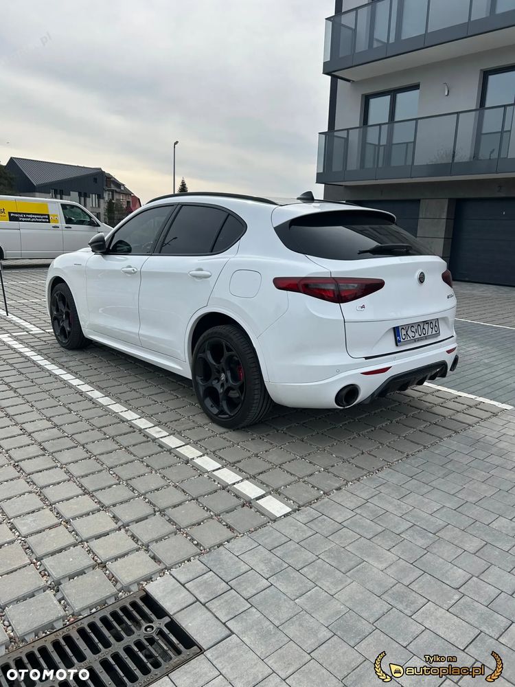Alfa Romeo Stelvio 2.0 Turbo Veloce Q4 - 4