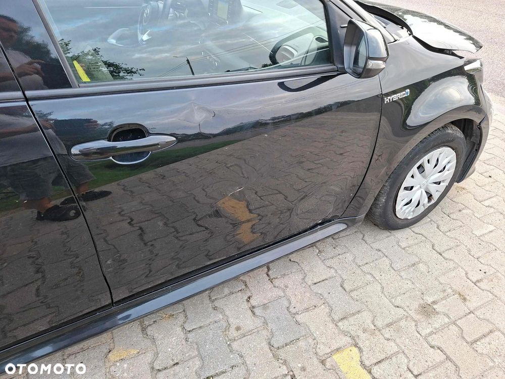 Toyota Yaris Hybrid 100 Life - 20
