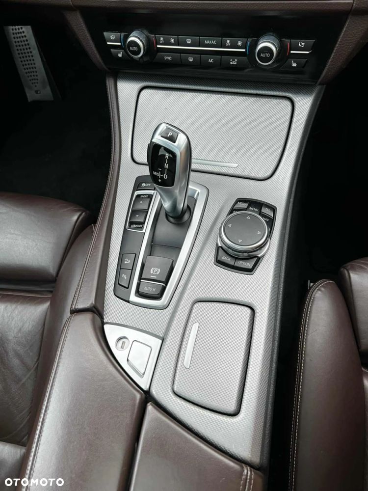 BMW Seria 5 520d xDrive Luxury Line - 12