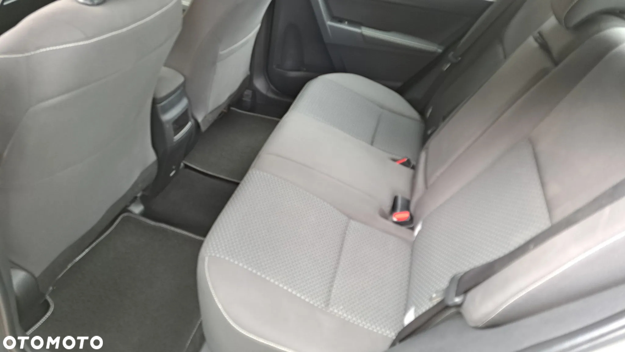 Toyota Corolla 1.6 Comfort - 14
